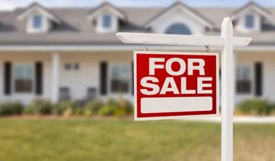 Deciding to keep the House in Divorce Could Financially Ruin You